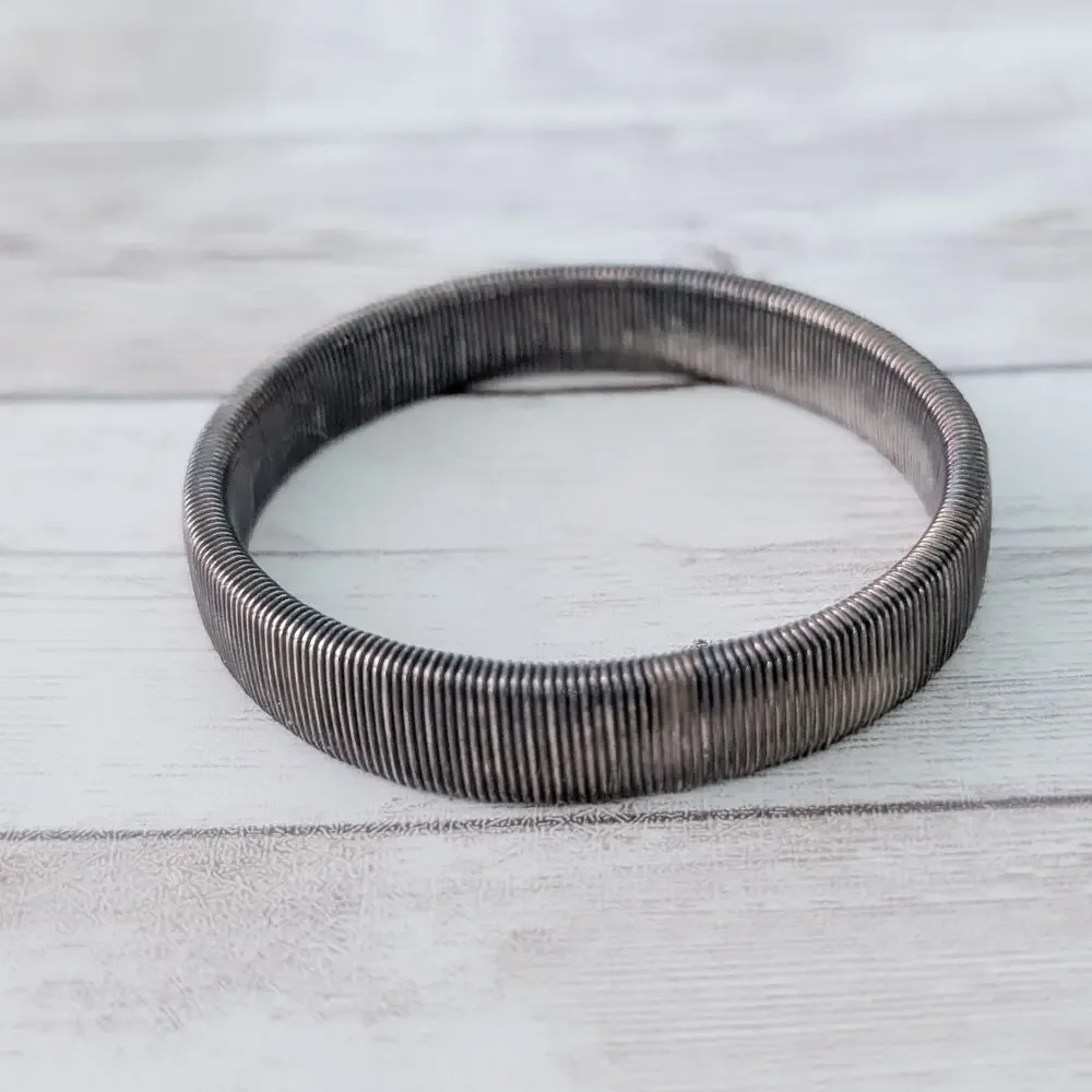 Vintage Stretch Bracelet - Dark Metal - Heavy Tarnish/Discoloration